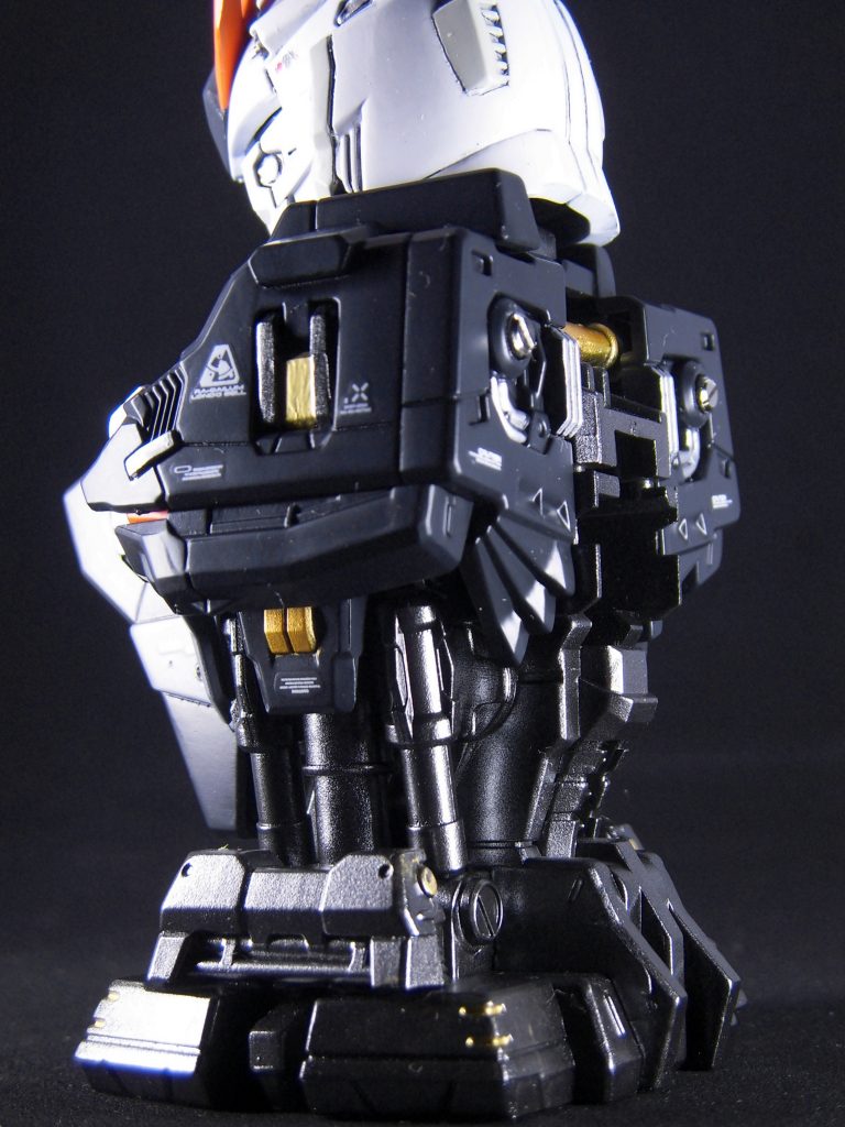 νガンダム メカニカルバスト–5枚目/制作者：シルエラ