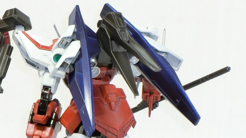 高出力バックパック。確実に敵を接近戦レンジに捉えるための突撃力を強化!