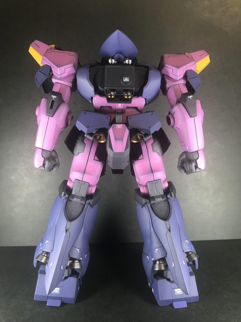 背面。ネイキッドだとバーニアめっちゃシンプルで若干不安になります(^_^;)