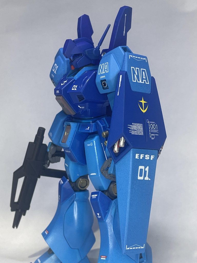 最近デカールのシルバリングが酷かったので、デカールを貼った後、マークセッターを上面から塗って乾かし、トップコートをかけるような方法を変えてみました。幾らかマシになったでしょうか。