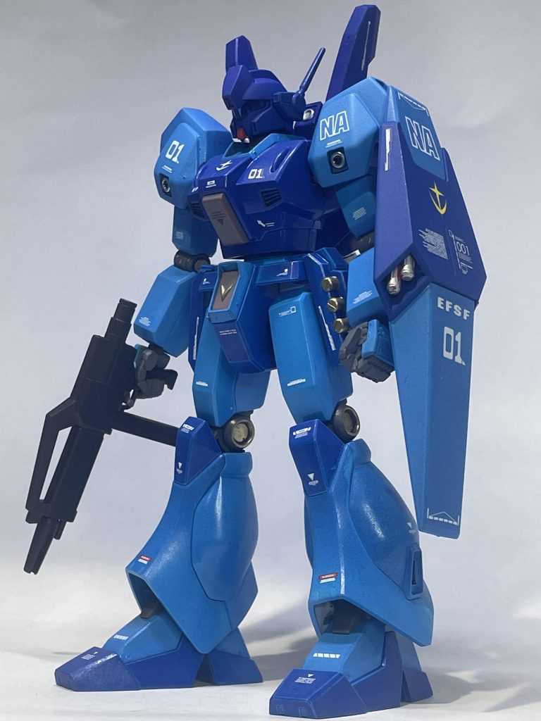 HG ジェガン。先日発表されたジェガンの新キットをヒントにブルーディスティニー1号機カラーを参考に全塗装しました。他意はありません。