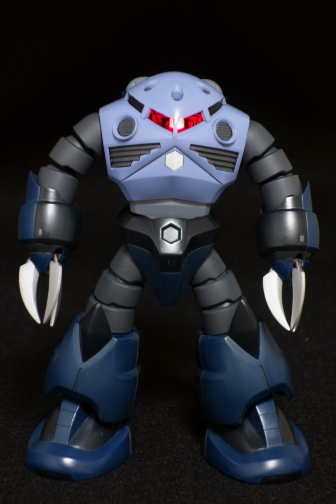 写真によって目の光り方が変わるので、撮影が楽しかったです。