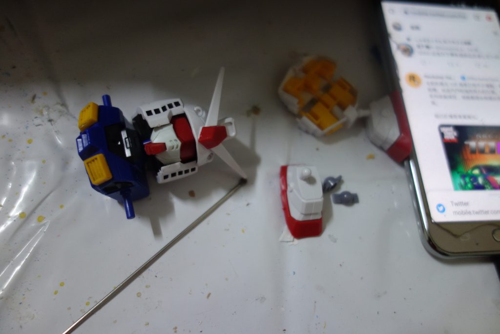 切除原本模型跨部 肩部 完成拉距黏着固定