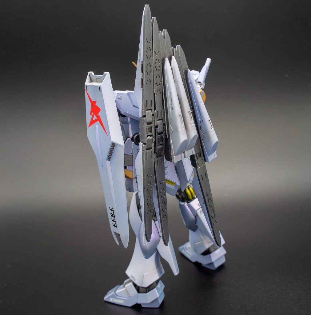 フェイクニューウェポン、結構いい感じ。ライフルはちょっと微妙だったけど…デカールの段差が少し目立つ。