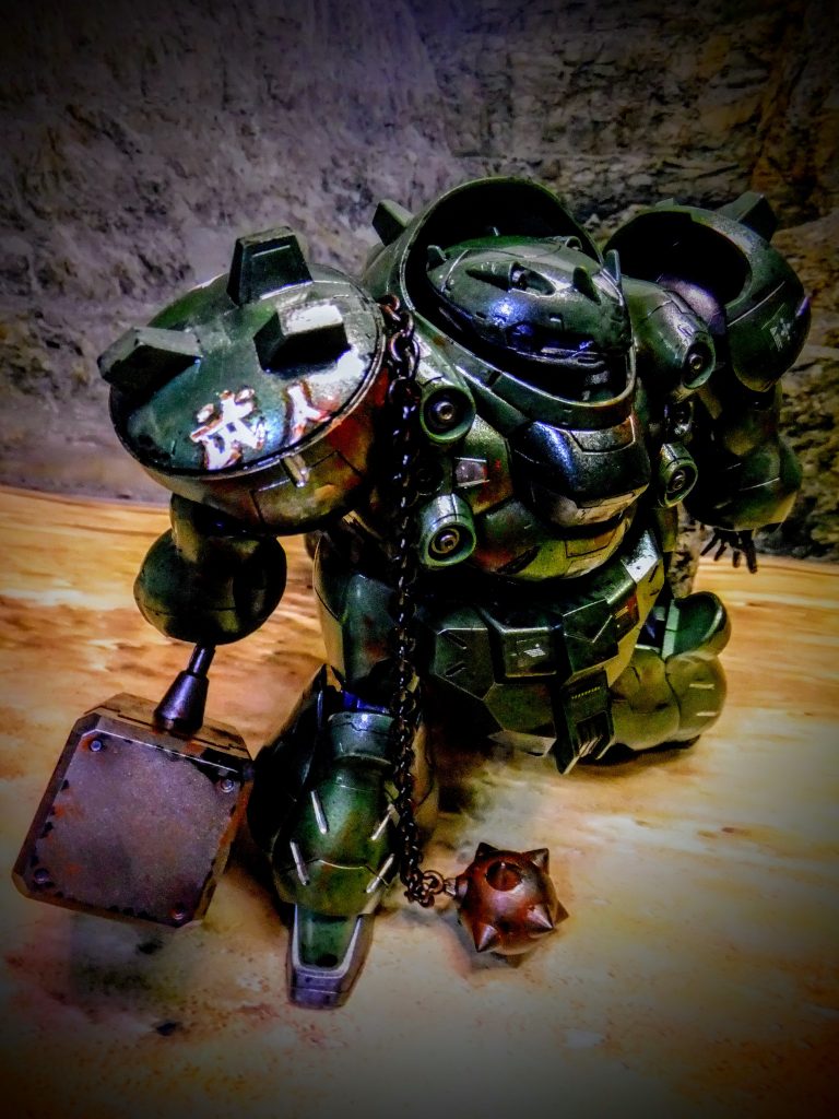 公式設定ではマッチョで下衆なオネェがパイロットでしたがＩＦ要素で？硬派な武人がパイロットと妄想して「武人」と書き込んでいます。