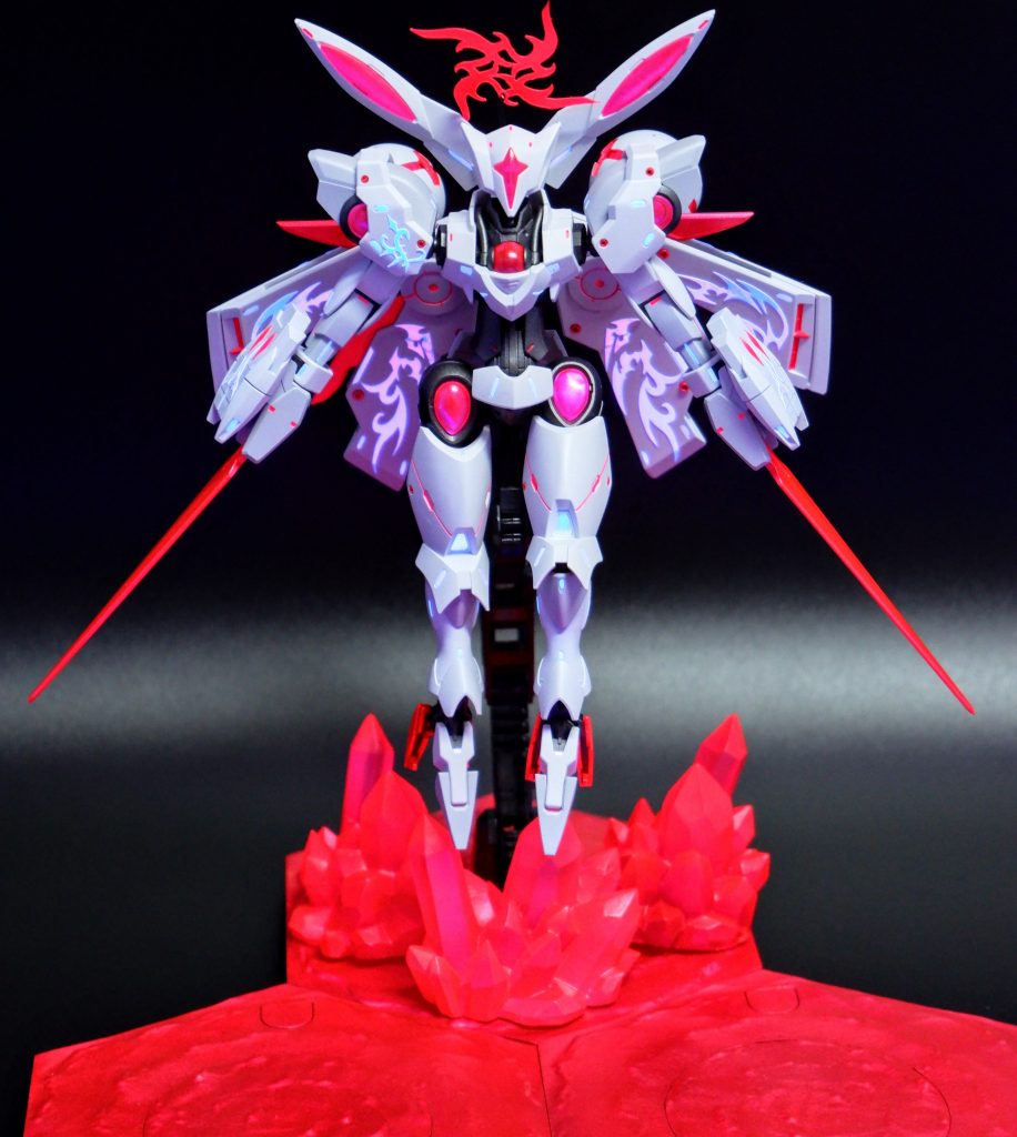 台座に使用したのは30MM カスタマイズシーンベース (水上Ver.) セリア レジンオブジェ「神秘の鉱石」