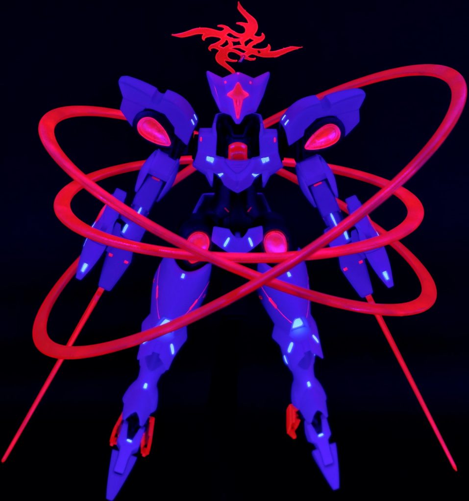 HG スターゲイザーの台座も作りましたが、肩アーマーとバックパック外さないと入れませんでしたw