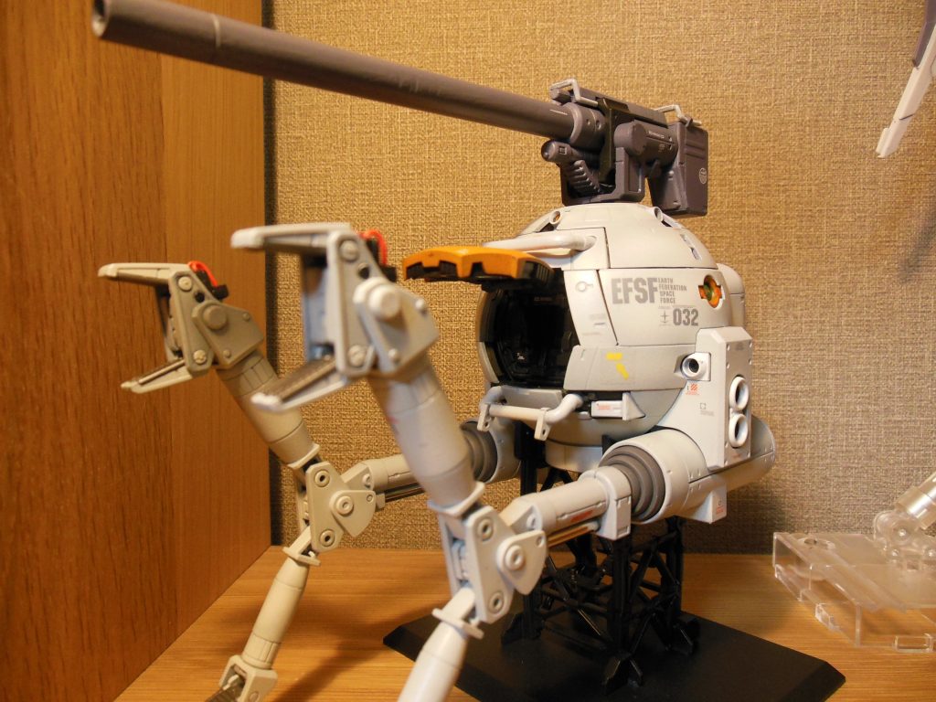 うっかり素組状態で写真を撮るの忘れてました。これは塗装＋デカール貼った直後の写真です。