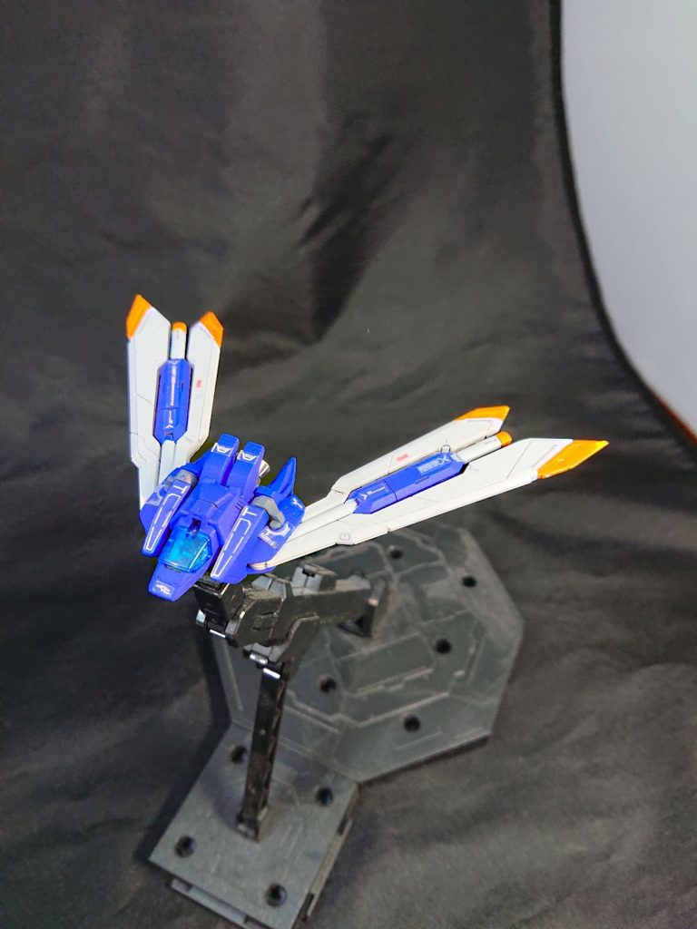 コアランダー。キャノピーをクリア―ブルーで塗装しました。