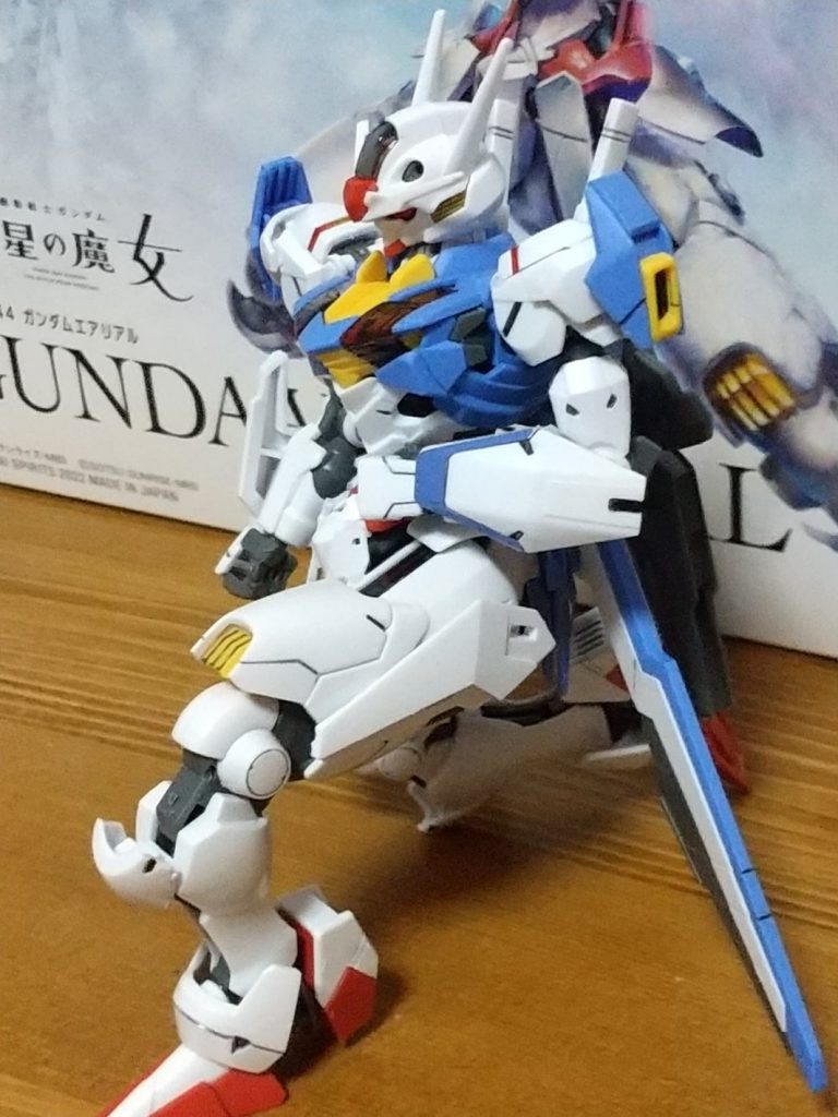 エスカッションに干渉する事なくこのポージングが出来るだけに接地もちゃんとできればなお良かったですね。