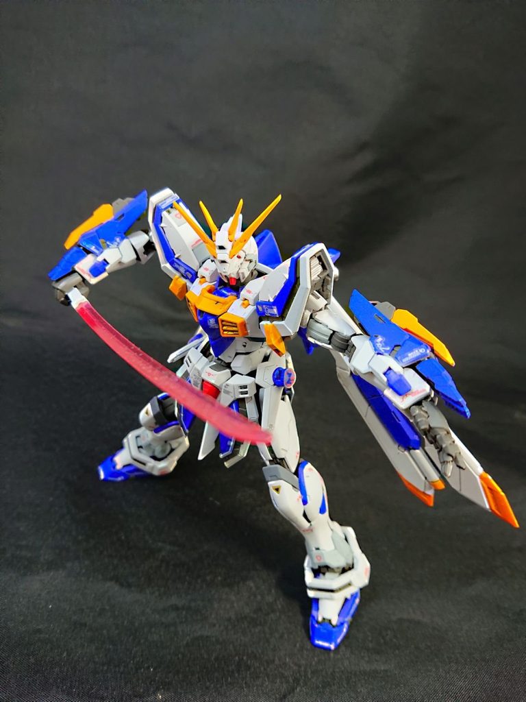 ゴッドスラッシュ。ビーム刃がきちんと日本刀(太刀)風になっているのはいいですね。