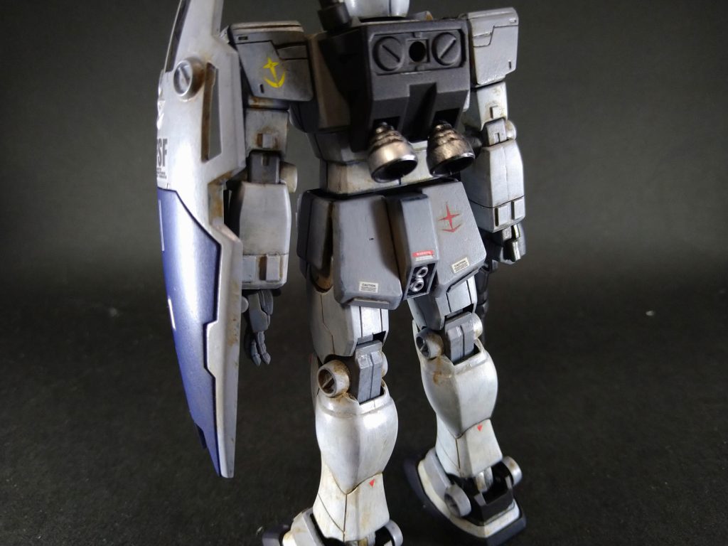 バックパックのバーニアは、市販パーツに変更。