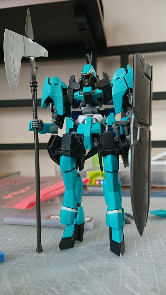 塗装前素立ち。