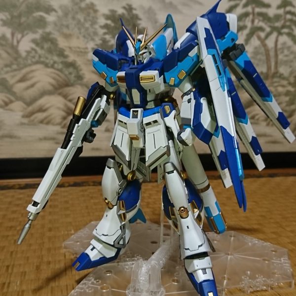 HI-νガンダム (ちょっとだけカラーアレンジ)