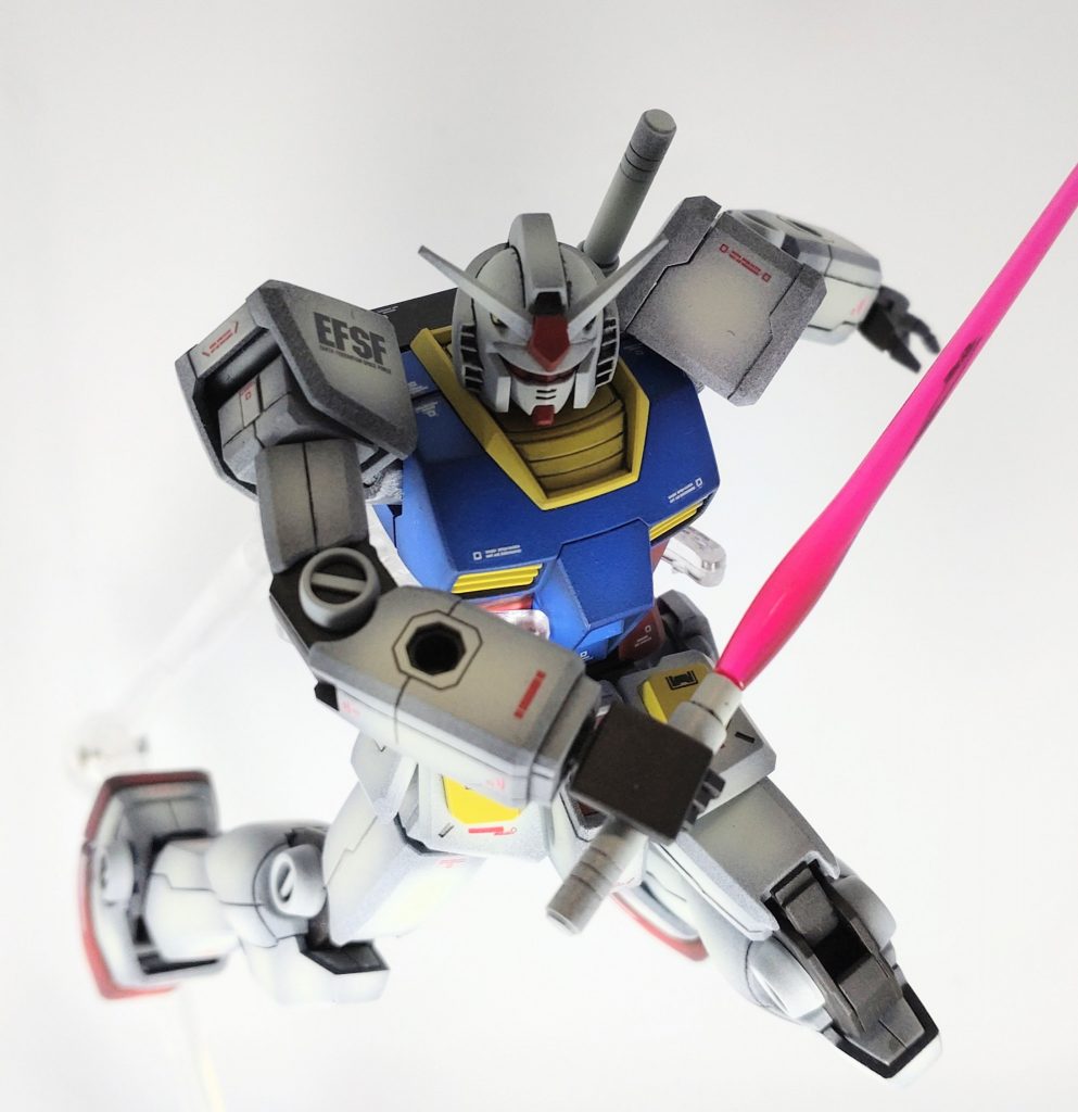 基本的にスジボリ追加は極力行わずデカールをいっぱい貼って余白感を無くそうとはしています。シンプルイズベストかなと。