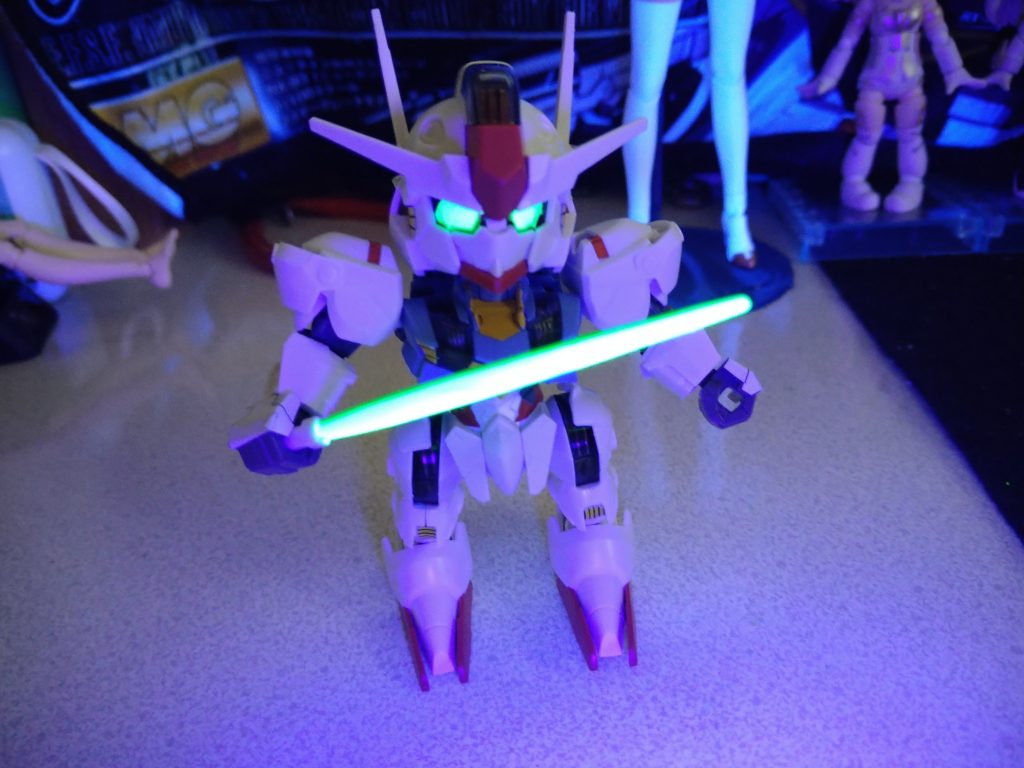 カタリナ「勿論！いつも通り！暗闇で光るの！」