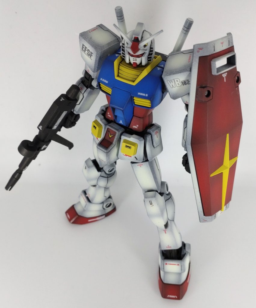 プロポーション等は何もいじらずヤスリがけ→グラデーション塗装→デカールという基本的な事しかしてません。ムズい改造とかは出来ないの