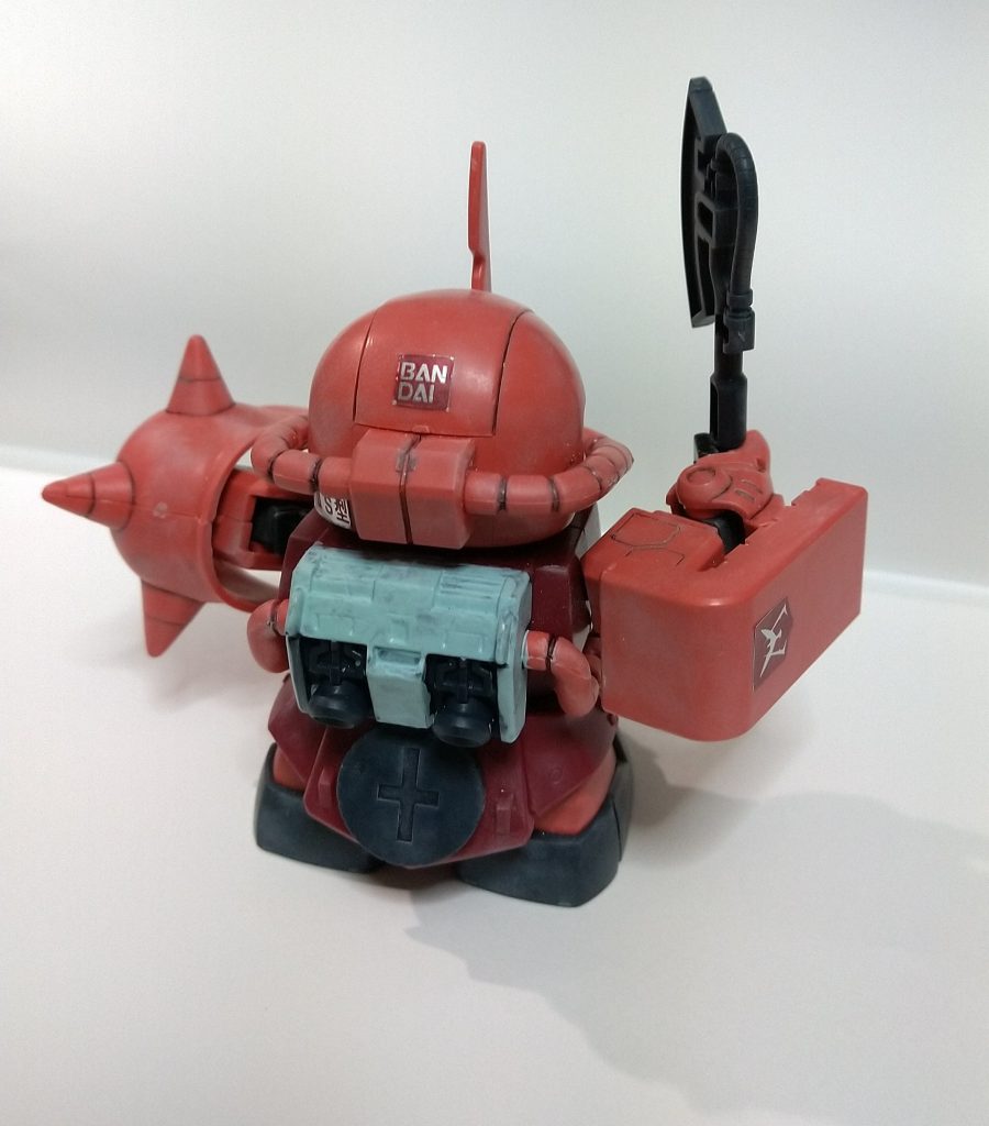 後ろにはバンダイのシールを貼りました。