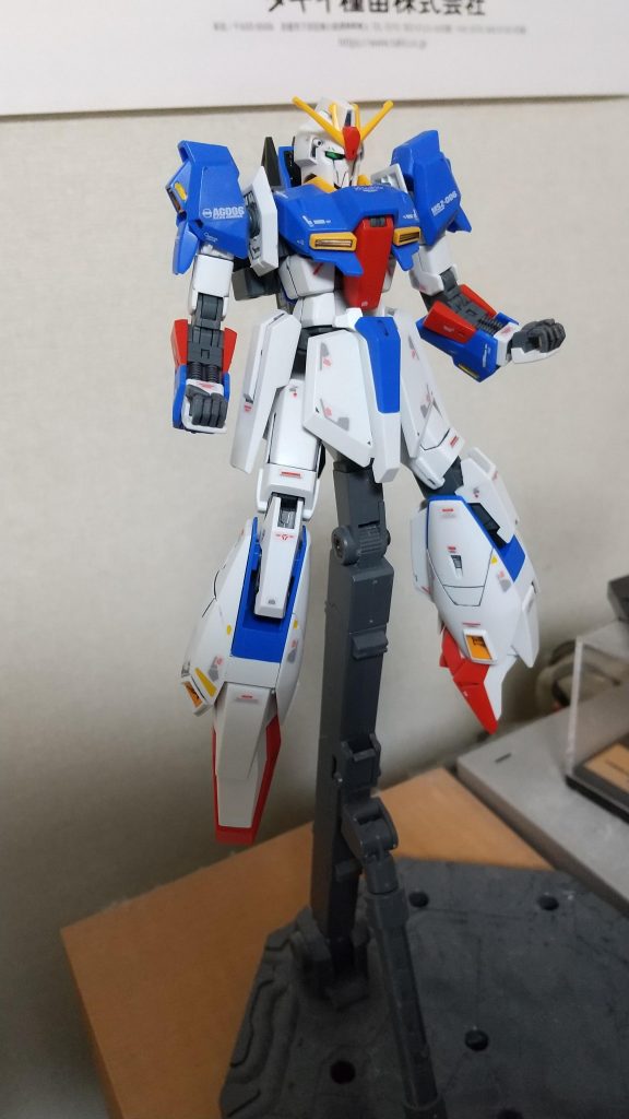 劇場版の機動戦士Zガンダムより、ウェイブライダーアタックもといスイカバーアタック後にウィングユニットをパージするあのシーンの図。パート1、2とここまで続けてご覧くだり、ありがとうございました!次回はHGUC 百式です!お楽しみに!