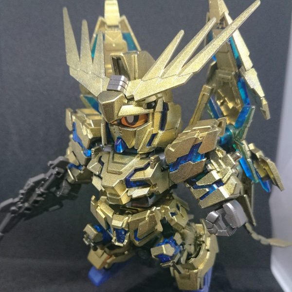 SDCS　ユニコーンガンダム三号機フェネクス（GXラフゴールド）