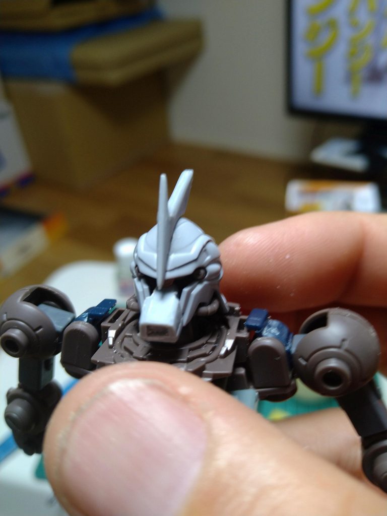 マスク迷走期。無理矢理ザク顔にしようとして諦めました。