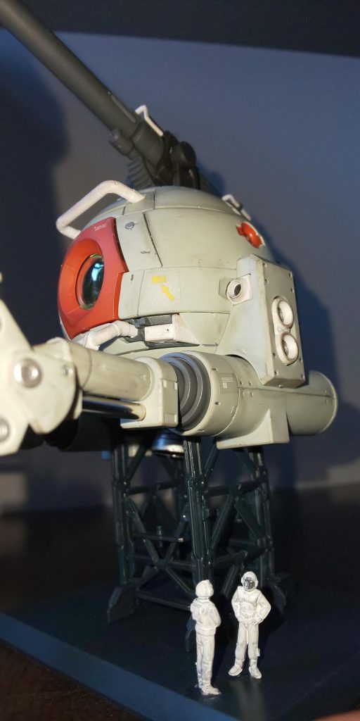 相変わらずデカール張りはすきじゃぁないので少しだけ。 人にも色ぬって。