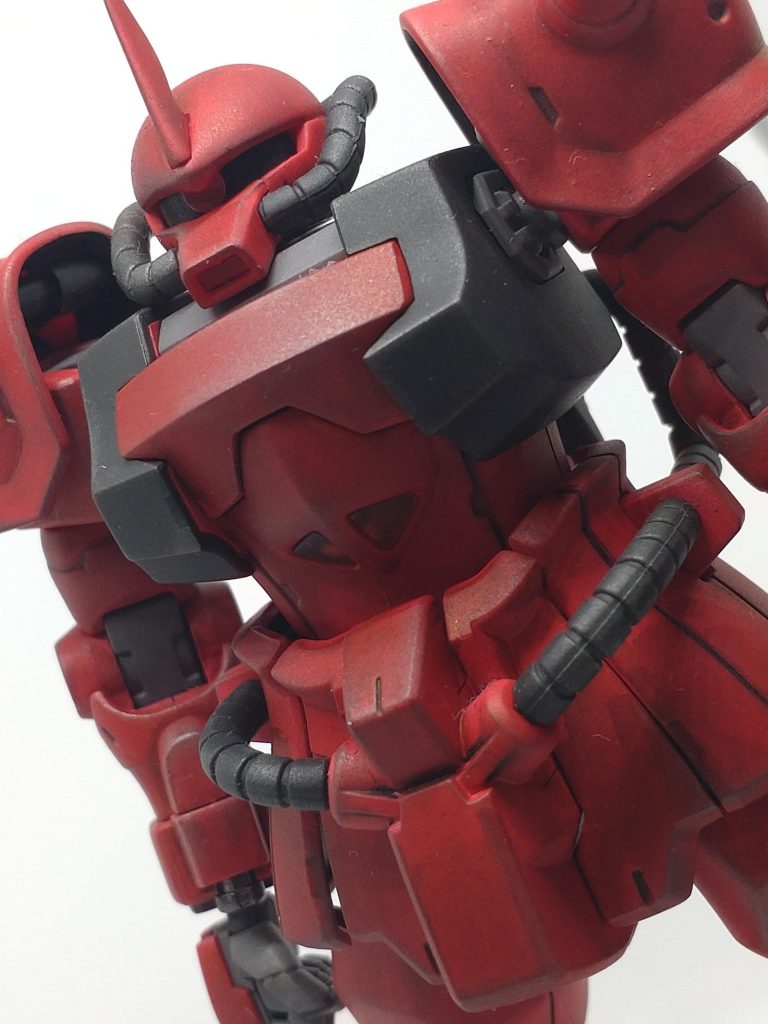 モノアイはキットのシールを使いました。