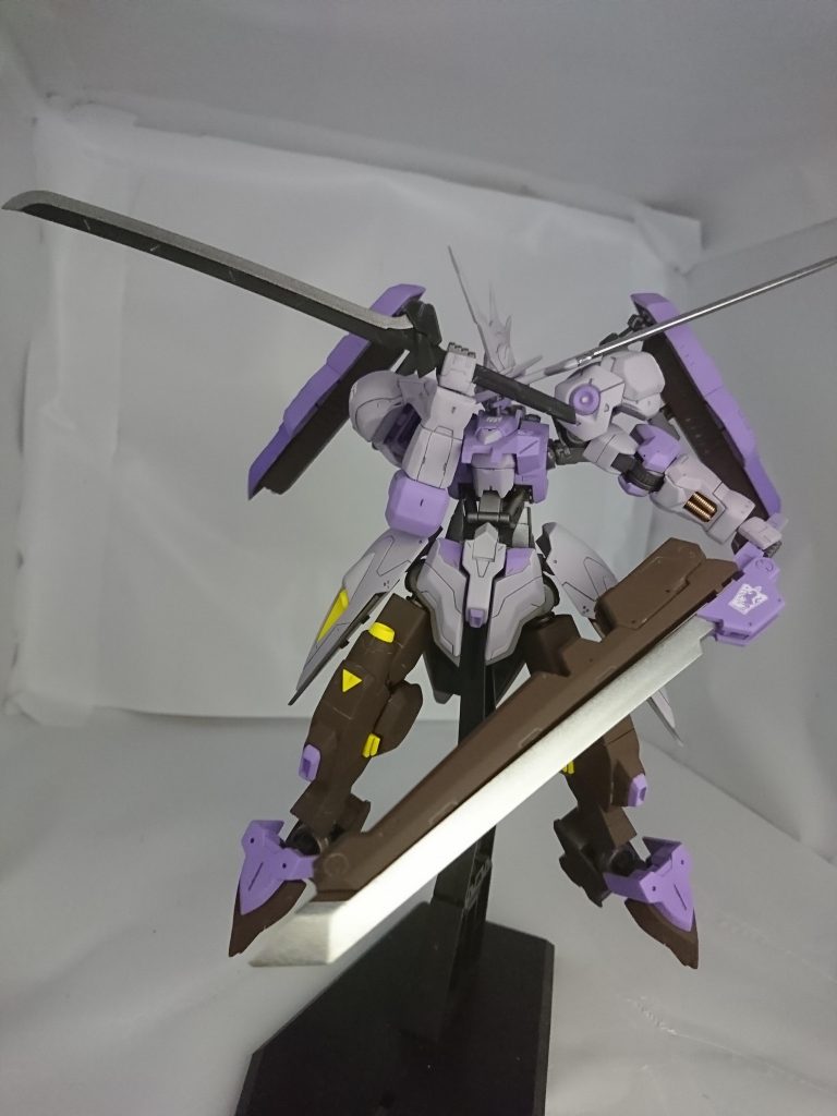 首元にパーツをぶっ刺してこんなおフザケショットをできるようにしてみました。ゾロ　　ですね