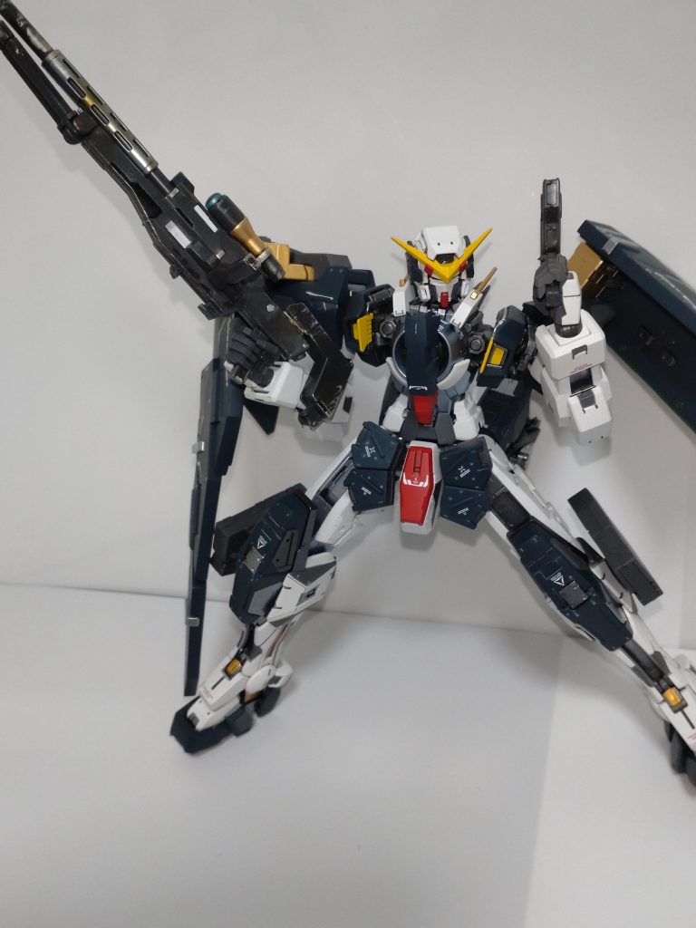 実はダブルオーはアニメを見ておらず全く話は分からんですけどキットに一目惚れして今回作ってみました。出来上がりを見てアニメも見たくなりました。最後までご観覧ありがとうございます。