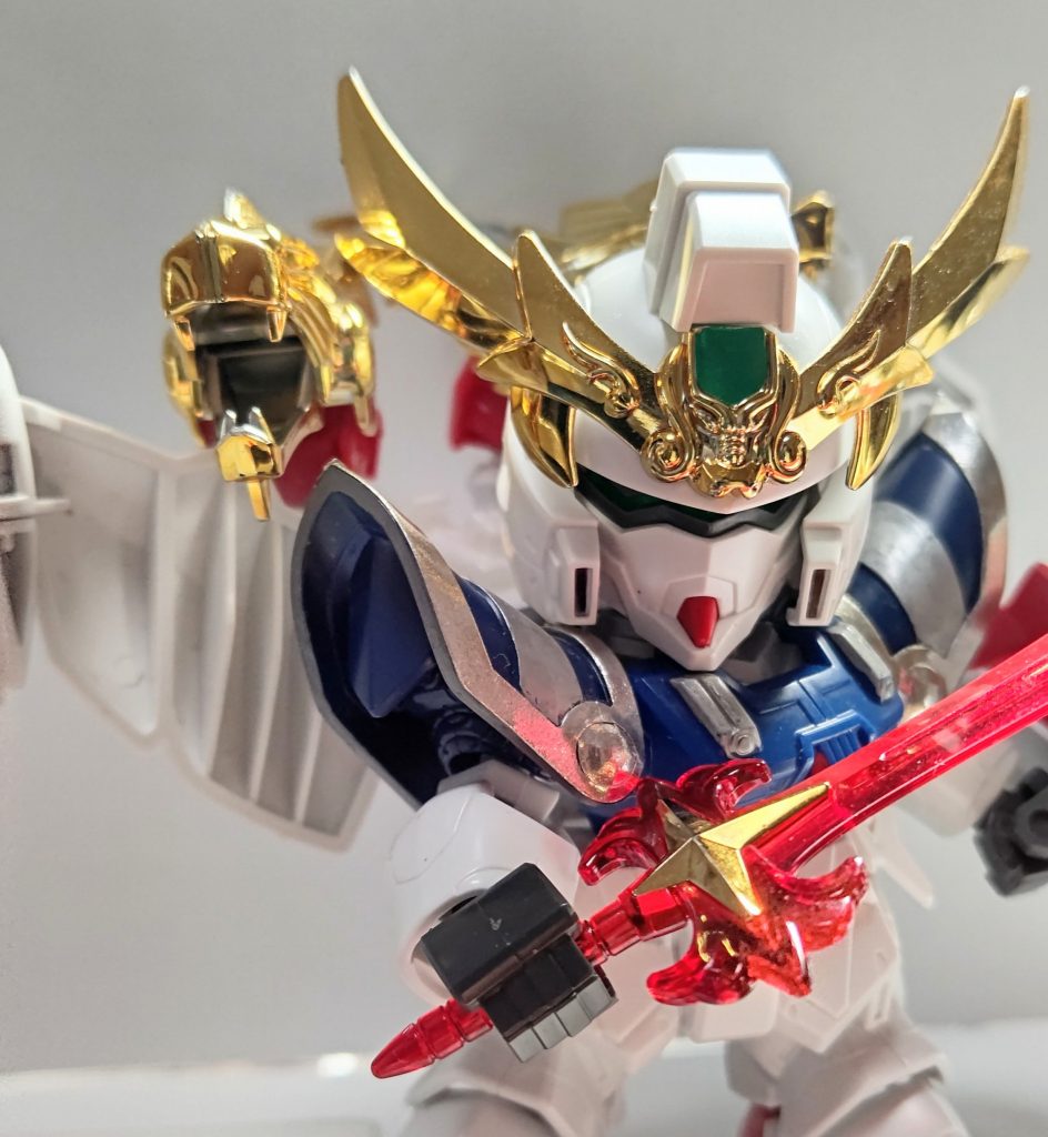 背中のドラゴン、じゃなったワイバーンは龍輝宝から流用。装飾の豪華さは三国伝がトップクラスだと思います。