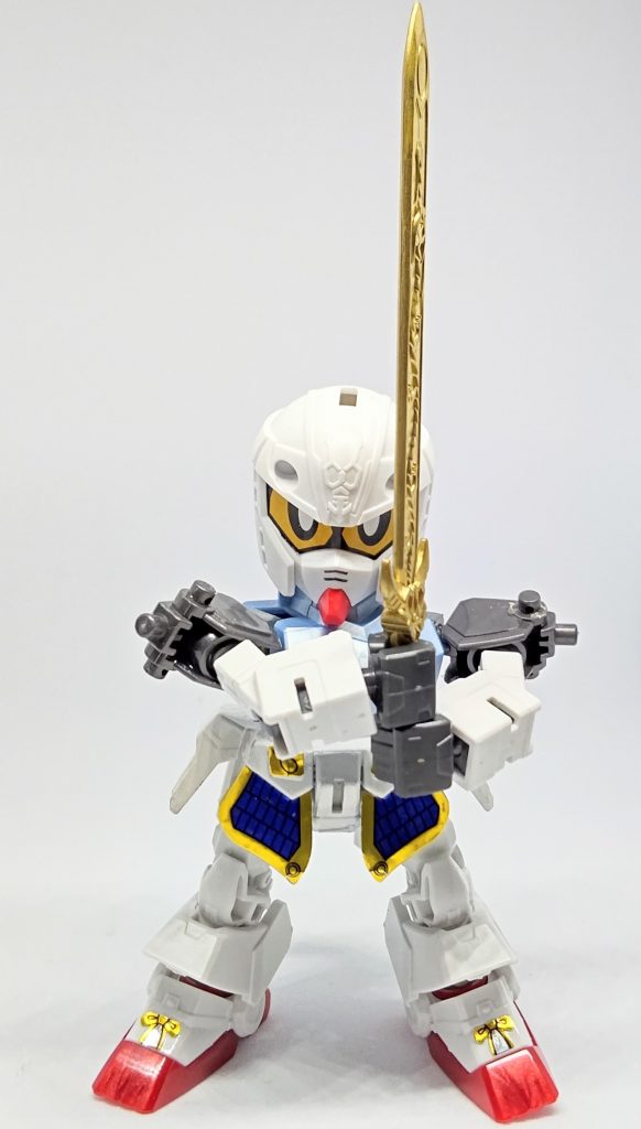 腕はビルドストライクとトライバーニングをニコイチ。EXスタンダードの恩恵で両手持ちが出来ます。