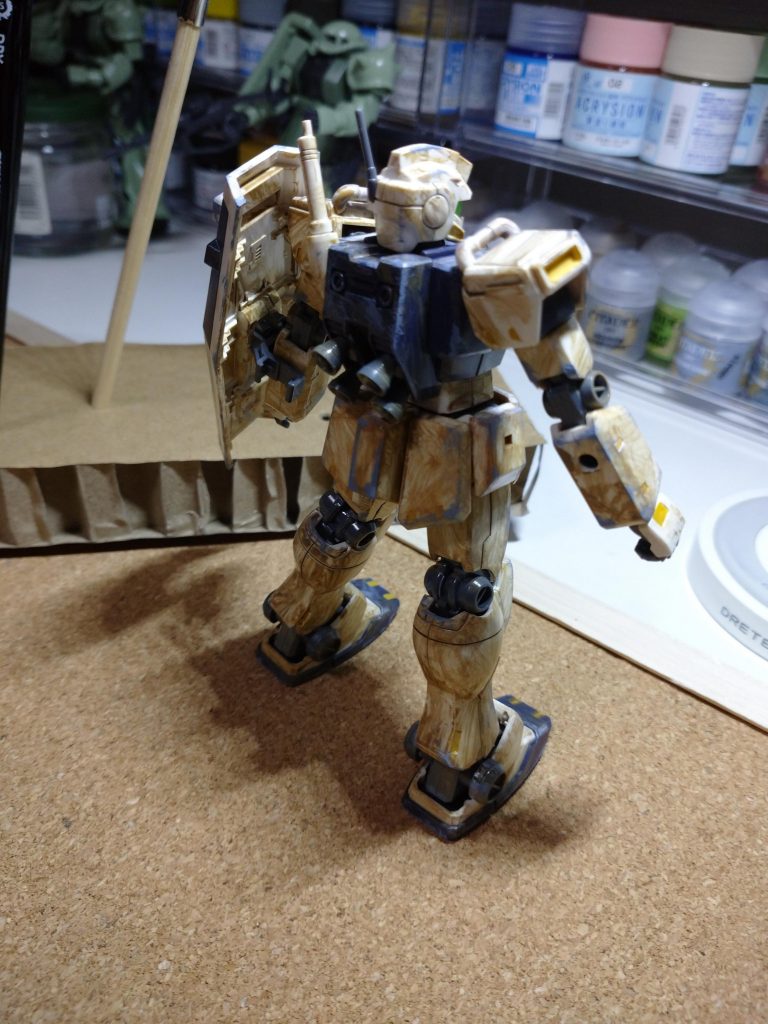 その後雪化粧試みました。なんかハイライトでも入った?というか、スミ入れもこの段階で。何かがおかしい。エッジもハゲを意識してみました。