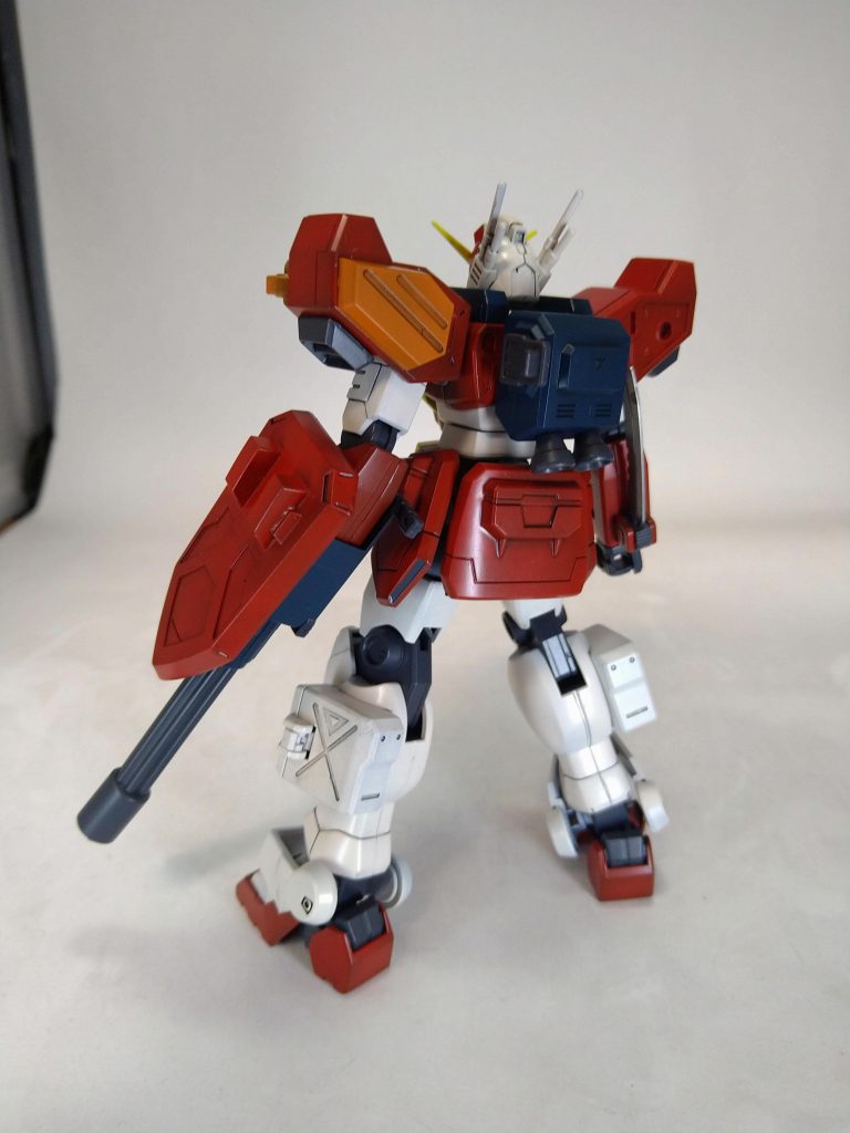 本当に右肩のパーツどこいったんだろう？？塗装した時は確実にあったんだけどなぁ···。