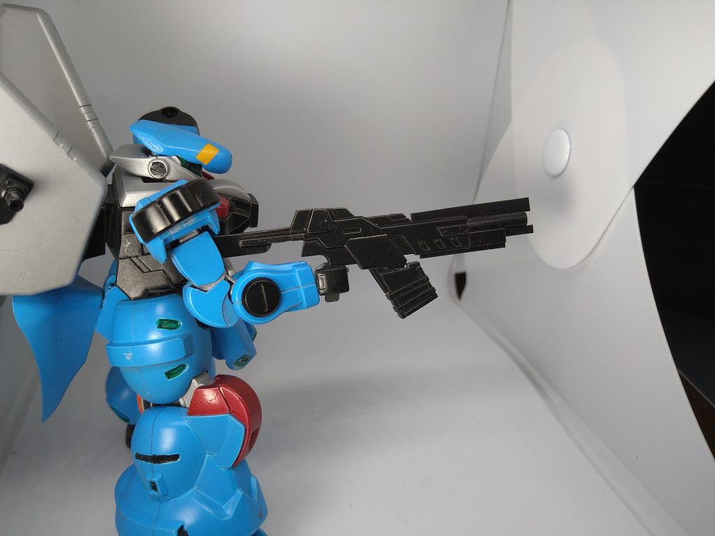 ビームライフルはビームバズーカにシフトチェンジ、エネルギーパックも拡張しました。