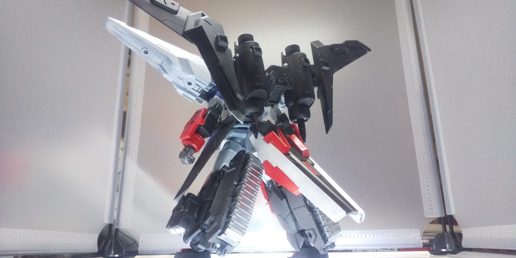 うしろすーがた。キャタピラの自己主張が強すぎる。