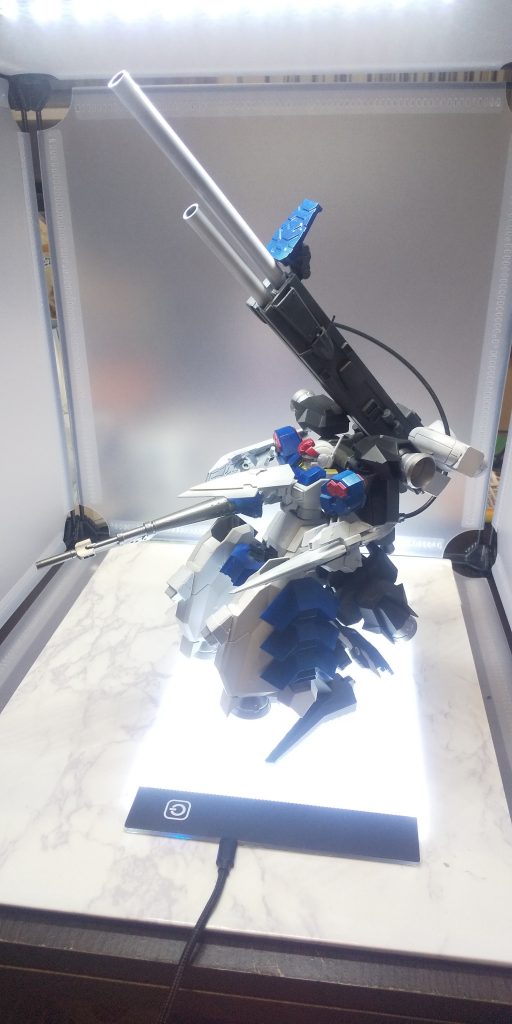 コトブキヤのブースターみたいなパーツをジェスタキャノンさんにぶちこみました。オリジナル武器企画に出そうと思って組んだ大型キャノンですが、企画応募期間中に入院するギャグをかましたのでそれを活用する感じで。イメージソースはモチロンディープストライカー。