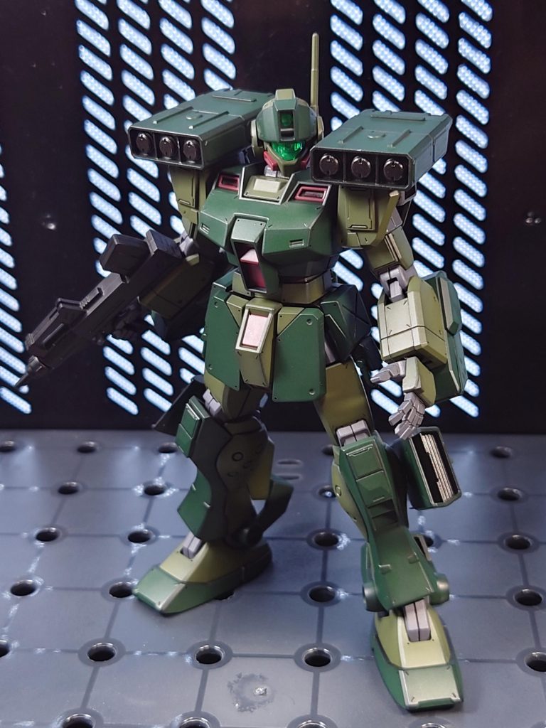 高機動型、対艦、対MS装備。