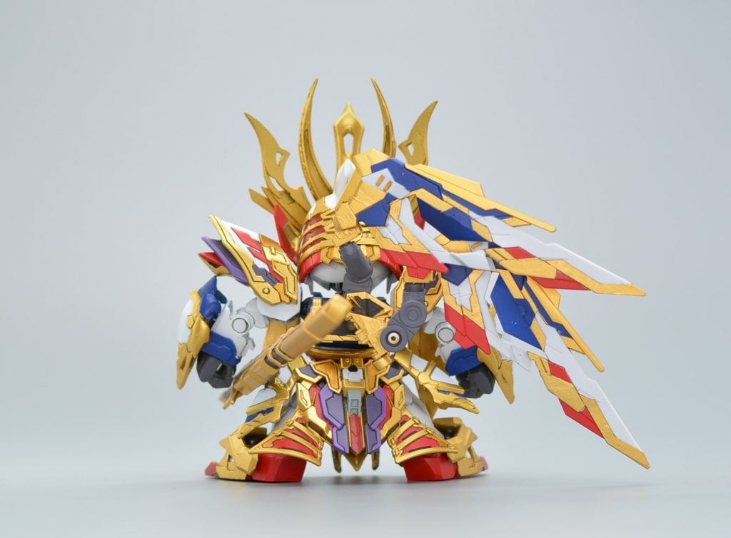 羽はbb戦士のアーリーウイングのをちょい改造。が、自分としては元キットをそのまま使っている部分が多いです。