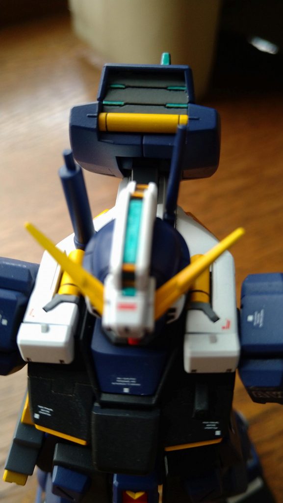 ブースターと頭部センサーを塗り分け