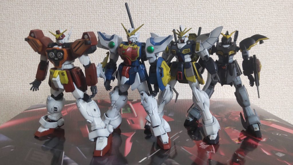 完成間近で他のメンバーと集合写真ウイングも作らないと！