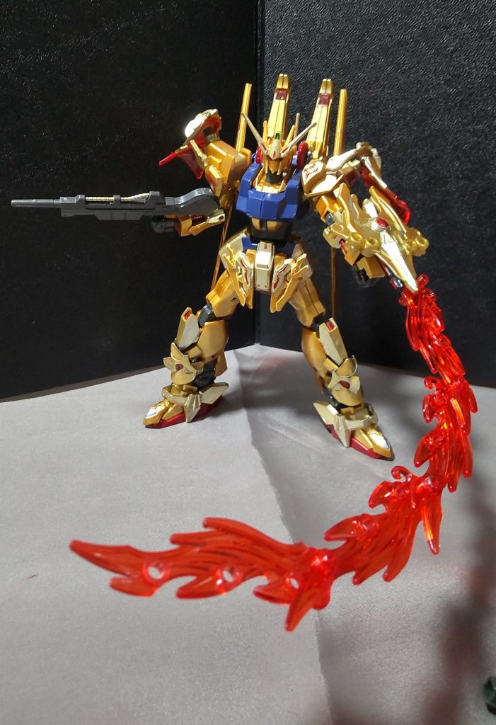 焔を鞭みたいに操り、広範囲に攻撃するといった芸当も可能です。※元ネタはガンダムエピオンのヒートロッド