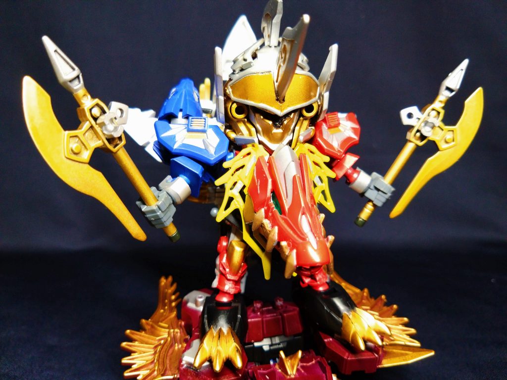 必殺技は全身を刃に突撃するヴァルカフルスロットル。原作で言うところの、爆竜ブラキオサウルスの背中から加速して突撃していたオオアバレフルスロットルです。