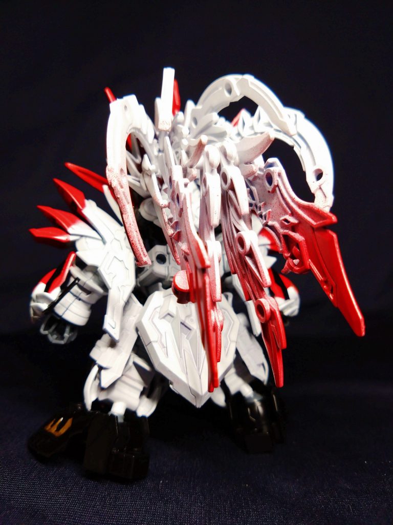 毛髪はけっこーゴリ押しした感があります。パーツのみでの髪の毛制作は、サガシリーズ制作で何度も悩んだので、それほど苦もなく遊びを入れ形にしました。ポージングの際に可動させるため、この形になったのもあります。