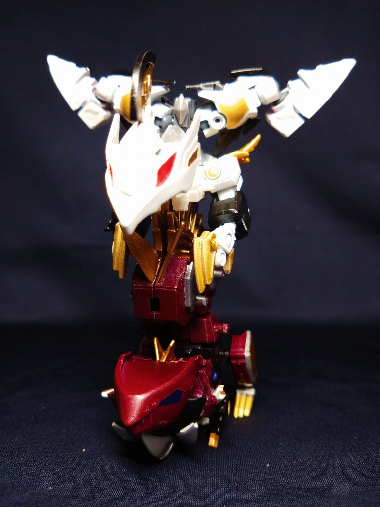 原作準拠での合体でゲイラーがステゴスを掴みます。←乗ってるだけ。