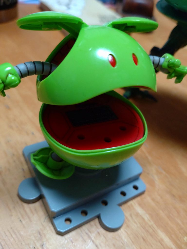 わかるはずないけど、スミ入れ、ゲート処理とヤスリがけ。最後に光沢スプレーで艶出し✨子供でもわかる綺麗なヤツやぁ〜ん😁