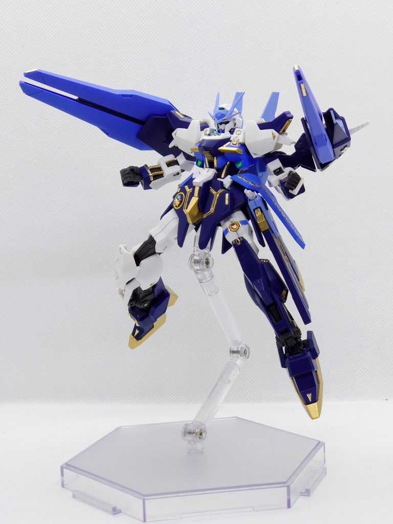 ロングキャノンドラグーンとしての機能は廃し、射撃武装としての性能を向上させたものになります。