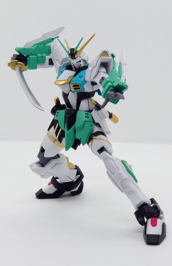 刀は3D配信のﾁｬｷ丸を参考に波紋を描いてみましたが、あまり目立ちませんでした。