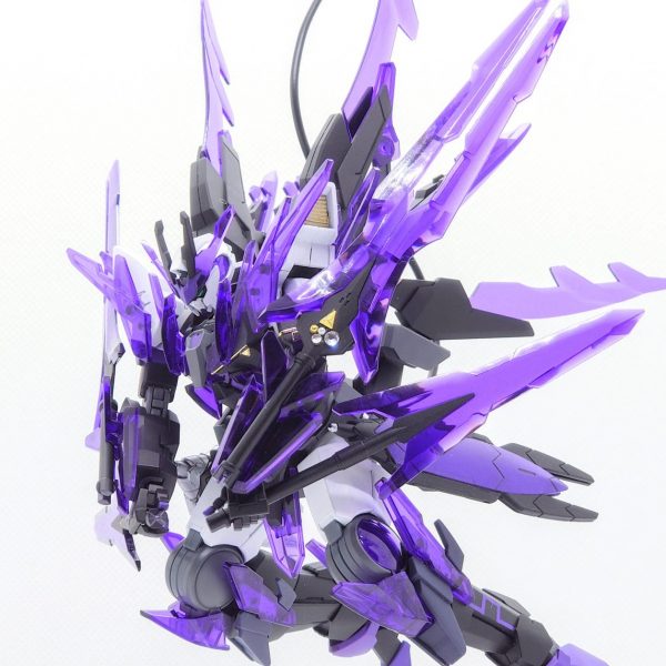 ラプラス・ダークネス専用機【テーネブレガンダム】