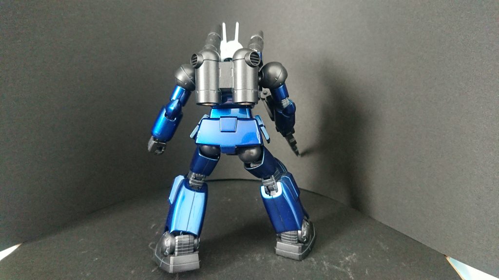 バックショット。フレームやキャノンはクレオスのダークアイアンです。