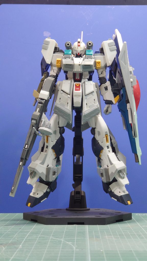 大体の工作が終わって塗装前です。